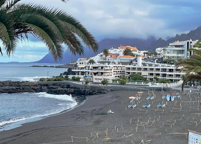 Apartment Arenas Negras Playa La Arena, Newly Renovated *