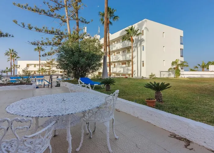 Arenas Negras Playa La Arena, Newly Renovated Appartamento